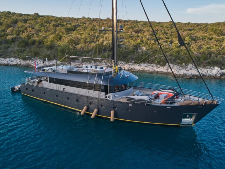 Bootverhuur Unknown M/S Rara Avis in Split via SamBoat