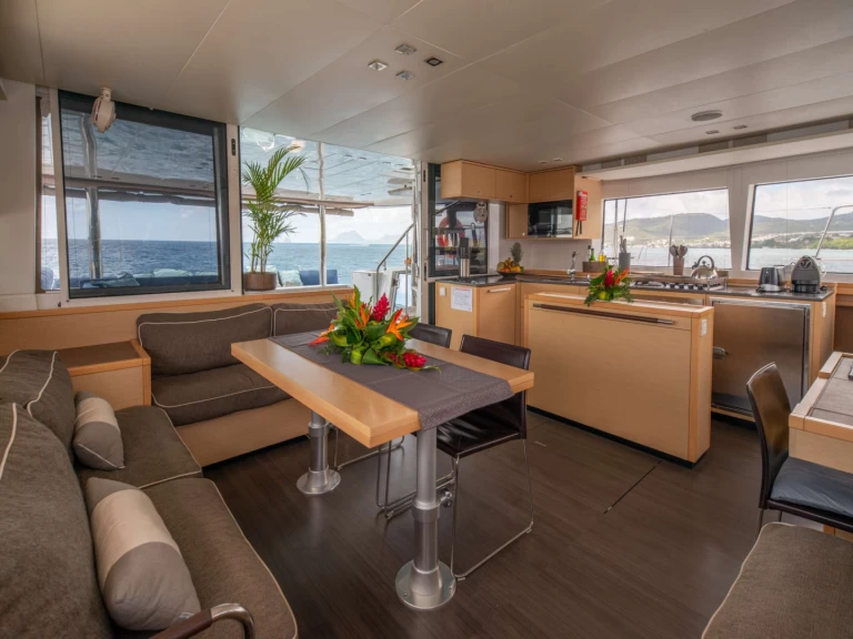 Huur een Lagoon EVER III in Corse