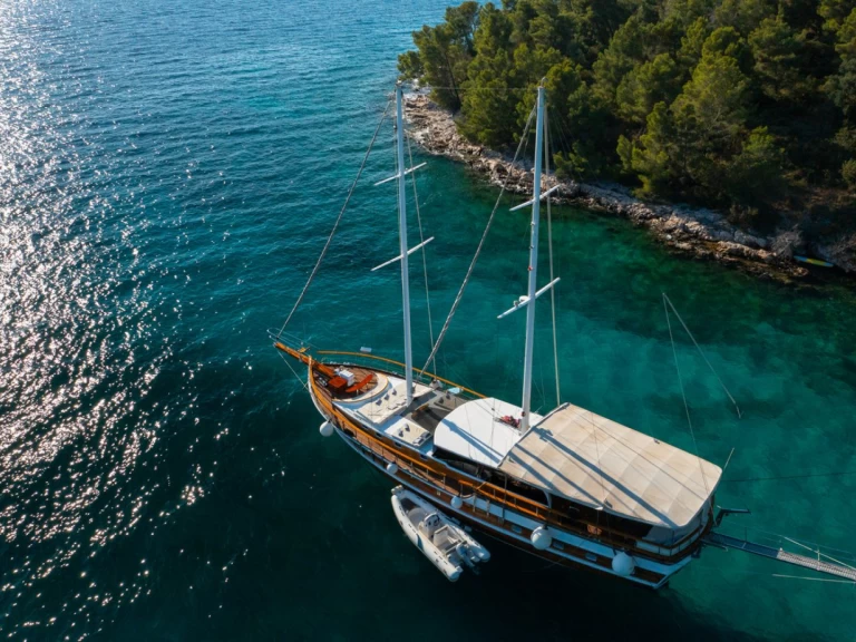 Bootverhuur Unknown M/S Allure in Split via SamBoat