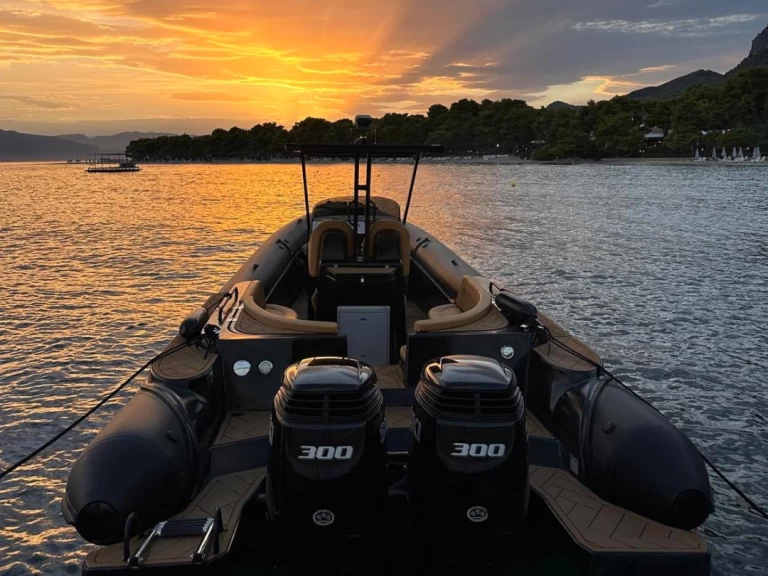 Verhuur RIB in Serifos - Fost Matrix 32