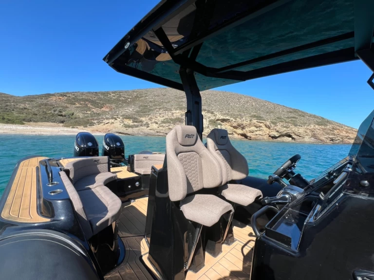 Huur een Fost Matrix 32 in Serifos