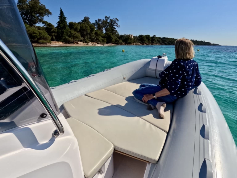 Huur een Capelli Tempest 630 in Mandelieu-la-Napoule