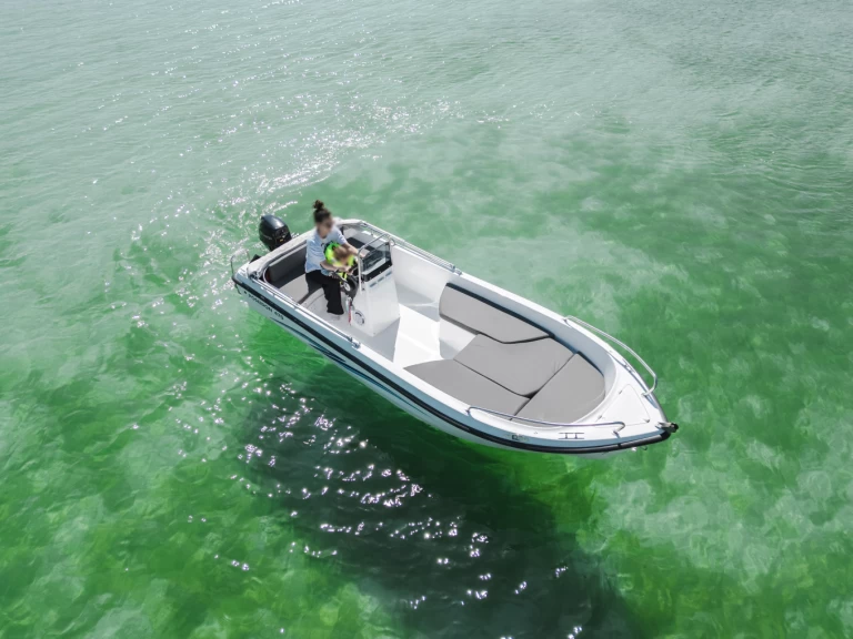 Bootverhuur Poseidon 470 T in Sevrier via SamBoat