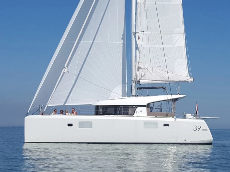 Jachthuur in El Puerto de Santa María - Lagoon Lagoon 39 via SamBoat