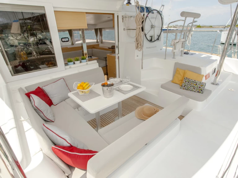 Huur een Lagoon Lagoon 39 in El Puerto de Santa María