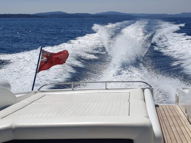 Jachthuur in Cannes - Sunseeker Superhawk 48 via SamBoat