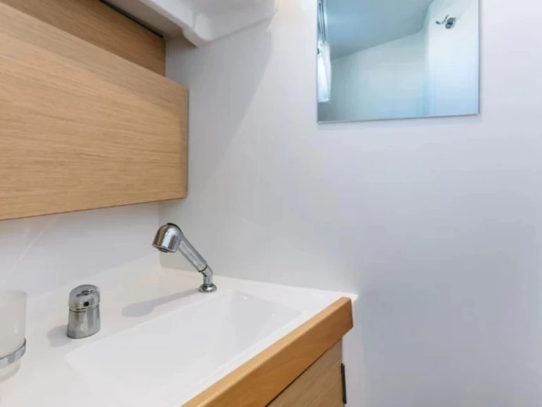 Huur een Bénéteau Oceanis 38 in Empuriabrava