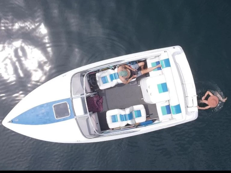 Rinker Captiva 209 te huur van particulier of professional in Cannobio