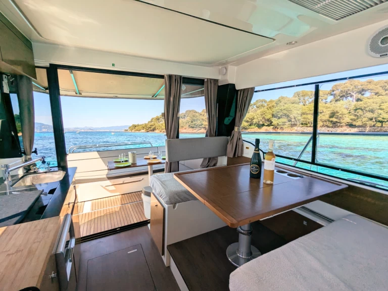 Jachthuur in Cannes - Jeanneau Merry Fisher 1095 via SamBoat