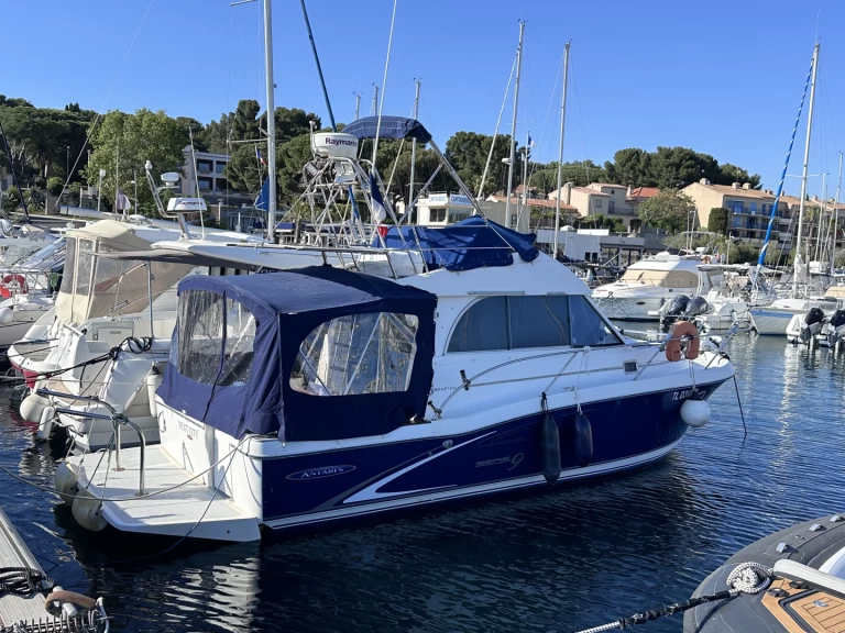 Verhuur Motorboot in La Ciotat - Bénéteau Antares Serie 9 Fly