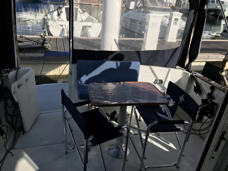 Verhuur Motorboot Bénéteau met vaarbewijs