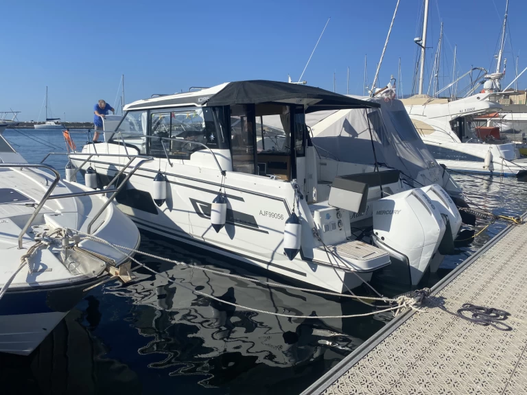 Huur Motorboot met of zonder schipper Jeanneau in Saint-Florent