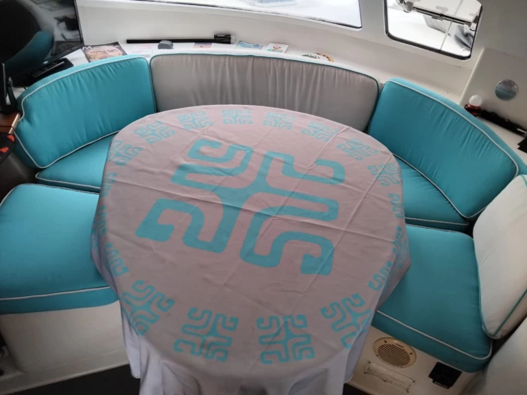 Verhuur Catamaran in Moorea - Fountaine Pajot Athena 38