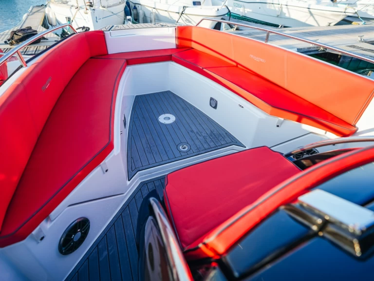 Bootverhuur L'Herbaudière goedkoop Jaguar 7.0