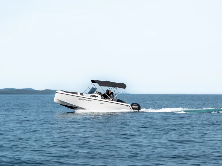 Huur Motorboot met of zonder schipper Pičuljan in Zadar