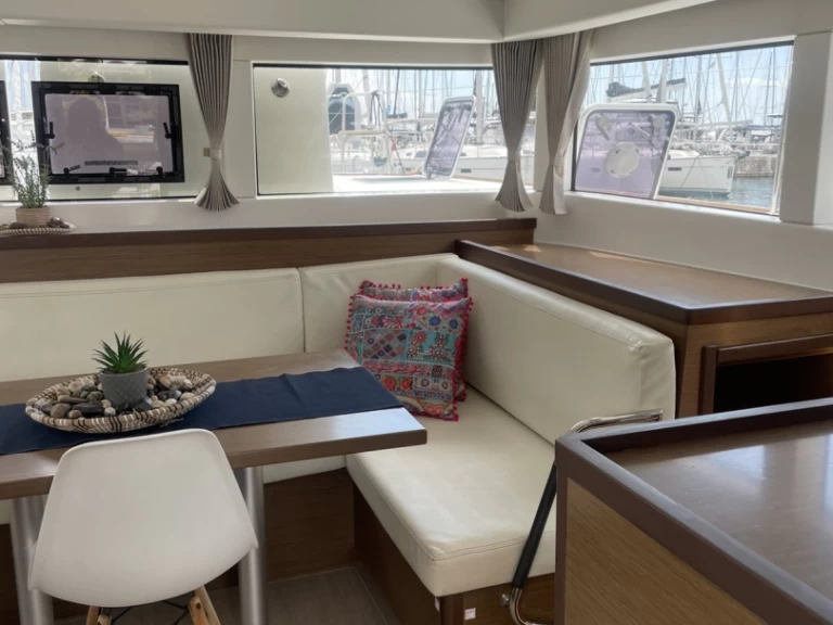 Lagoon Lagoon 40 te huur van particulier of professional in Álimos