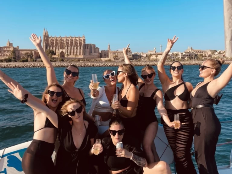 Bootverhuur Bavaria Bavaria 36 Cruiser in Palma de Mallorca via SamBoat