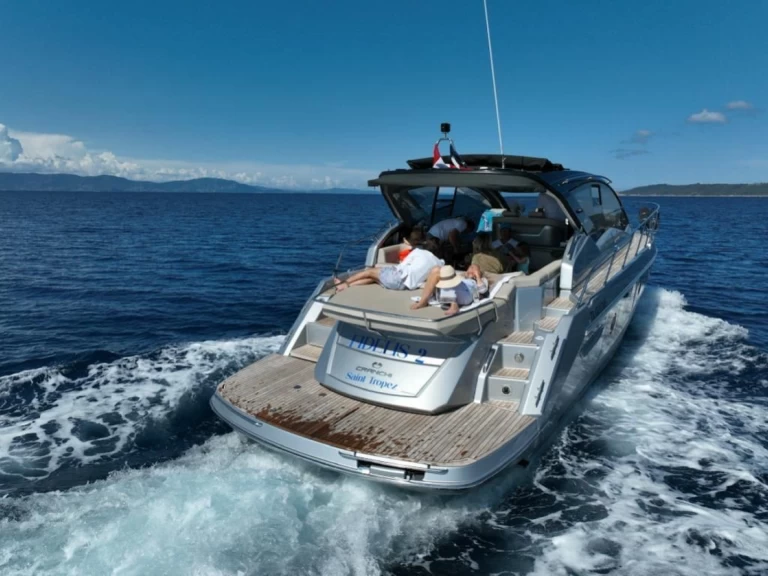 Bootverhuur Cranchi M 44 Hard Top in Saint-Tropez via SamBoat