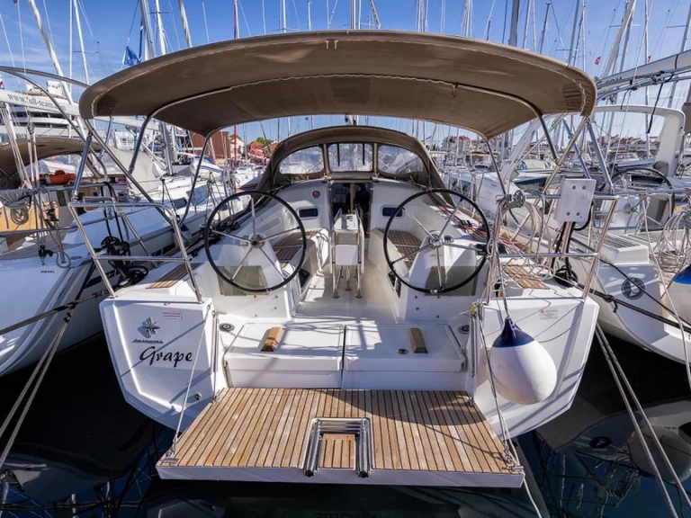 Jachthuur in Biograd na Moru - Jeanneau Sun Odyssey 349 via SamBoat