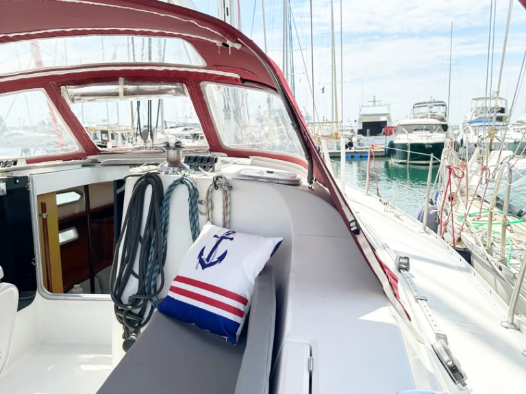 Bootverhuur Athene goedkoop Oceanis 393 Clipper