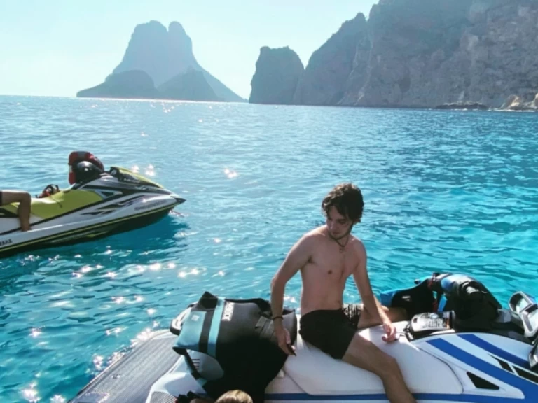 Jet Ski te huur in Santa Eulària des Riu voor de beste prijs