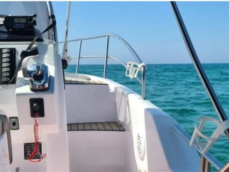 Huur een Aquabat 850 in Taormina