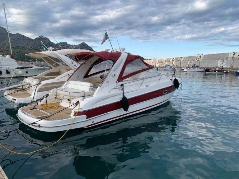 Bootverhuur Bavaria Bavaria 30 Sport in Taormina via SamBoat