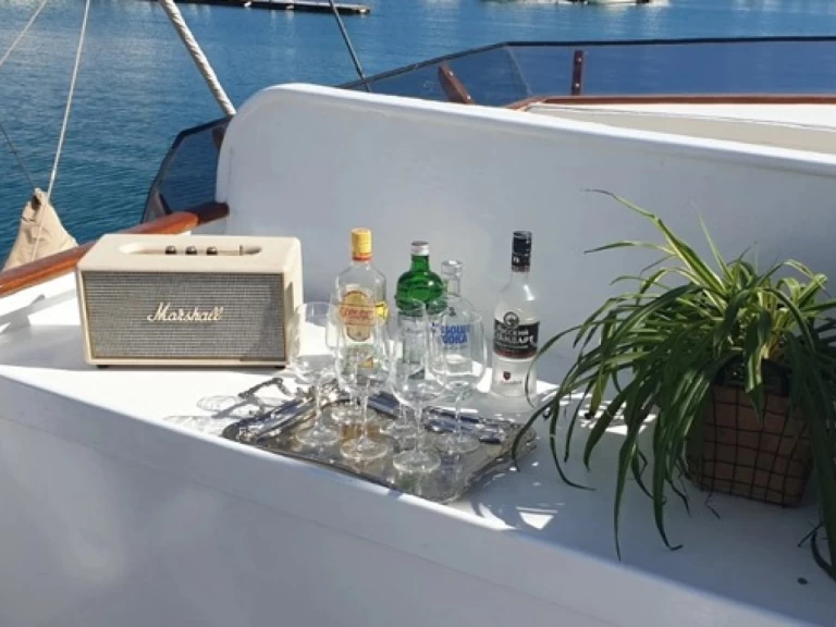 Verhuur Jacht Grand Banks met vaarbewijs