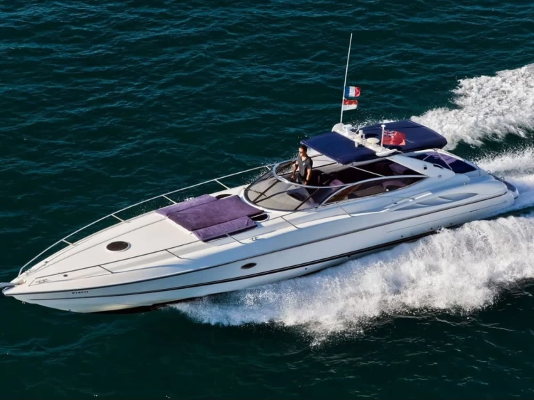 Huur een Sunseeker Superhawk 48 in Saint-Tropez