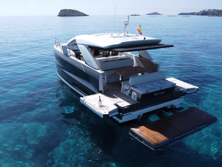 Motorboot te huur in Santa Eulària des Riu voor de beste prijs