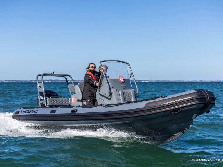 Verhuur RIB Highfield met vaarbewijs