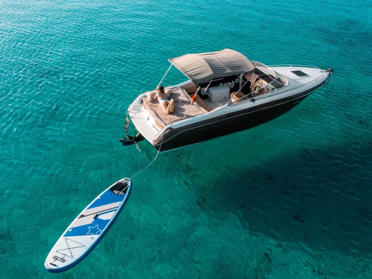 Huur Motorboot met of zonder schipper Cranchi in Marina Botafoch