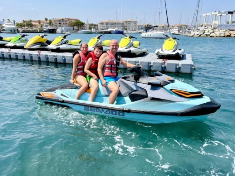 Bootverhuur Sea-Doo GTX 230 in Fréjus via SamBoat