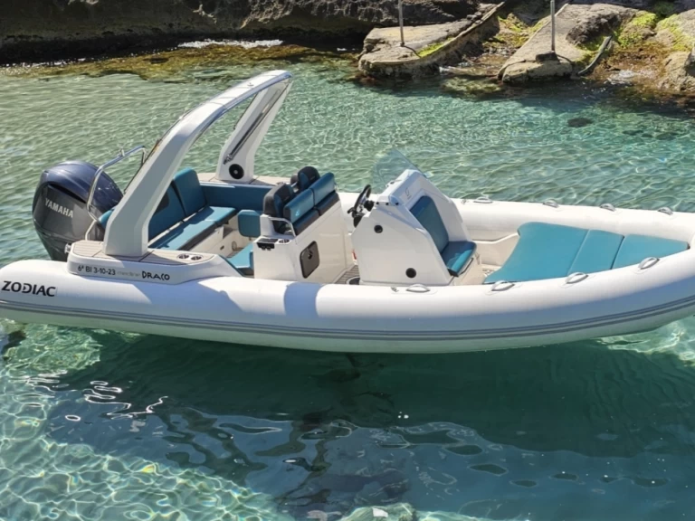 Bootverhuur Zodiac Medline 7.5 in Sant Antoni de Portmany via SamBoat