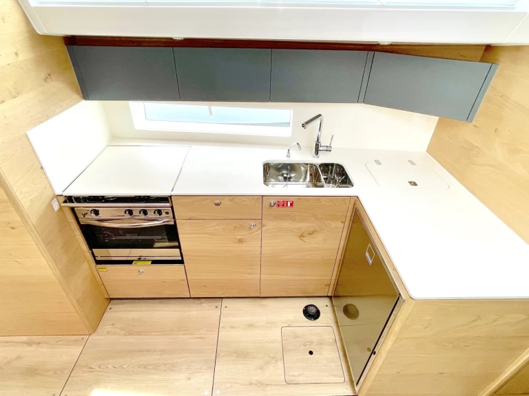 Bootverhuur Elan Impression 45 in Pirovac via SamBoat