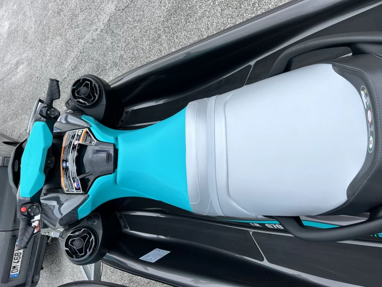 Huur een Sea-Doo Gtr 230 in Fréjus