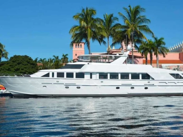 Hatteras ESCAPE te huur van particulier of professional in Caribisch gebied