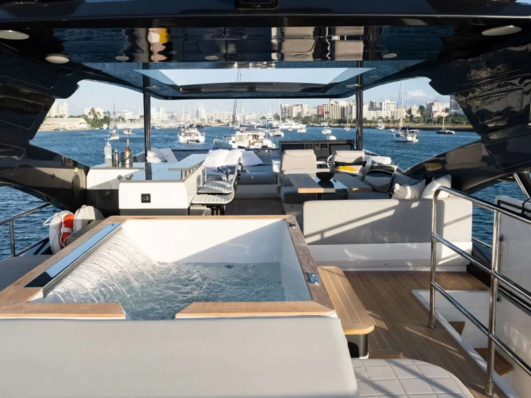 Jacht te huur in Provence-Alpes-Côte d'Azur voor de beste prijs