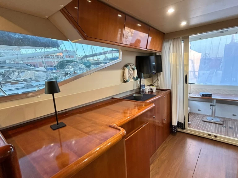 Huur een Azimut Azimut 37 Fly in Taormina