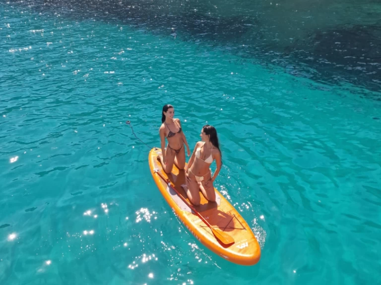 Zeilboot te huur in Mahon Port voor de beste prijs