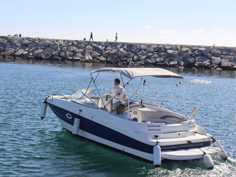 Bootverhuur Bayliner Bayliner 249 SD in Puerto Banús via SamBoat