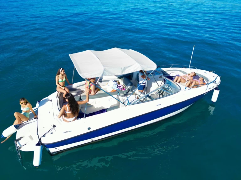 Huur Motorboot met of zonder schipper Bayliner in Puerto Banús