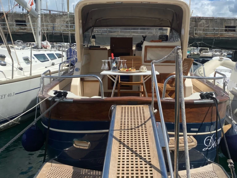 Verhuur Motorboot in Sorrento - Apreamare Aprea 9