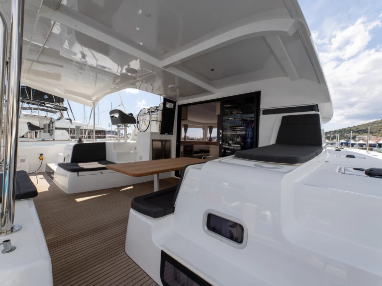 Jachthuur in Split - Lagoon Lagoon 42 via SamBoat