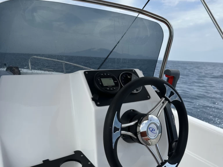 Huur een Ranieri Azzura in Zakynthos