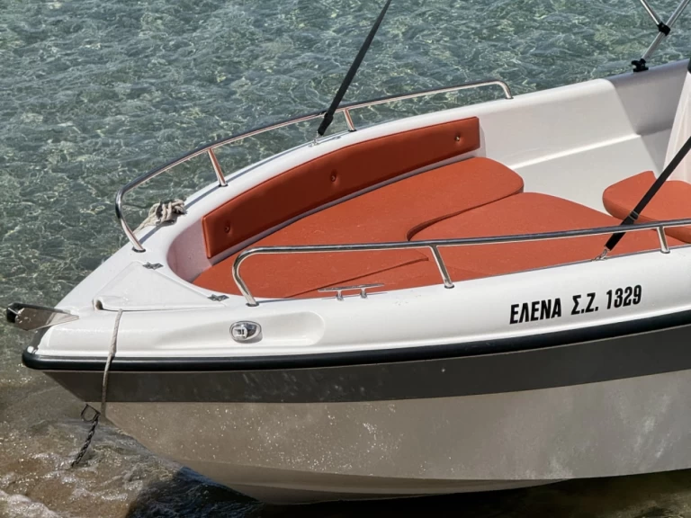 Verhuur Motorboot Ranieri met vaarbewijs