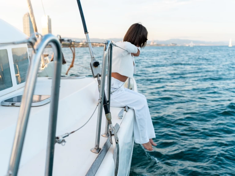 Bootverhuur Barcelona goedkoop Lagoon 380 S2