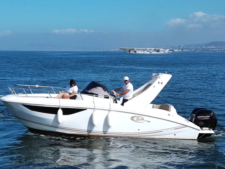 Huur een SP 25 GRAN SPORT in Sorrento