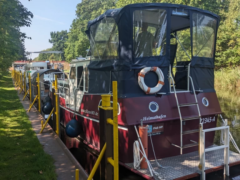 Verhuur Woonboot in Neustrelitz - Termeer Yachting Rogger 850 AK