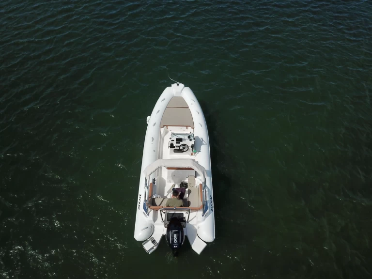 Zodiac Medline 6.8 te huur van particulier of professional in Arcachon